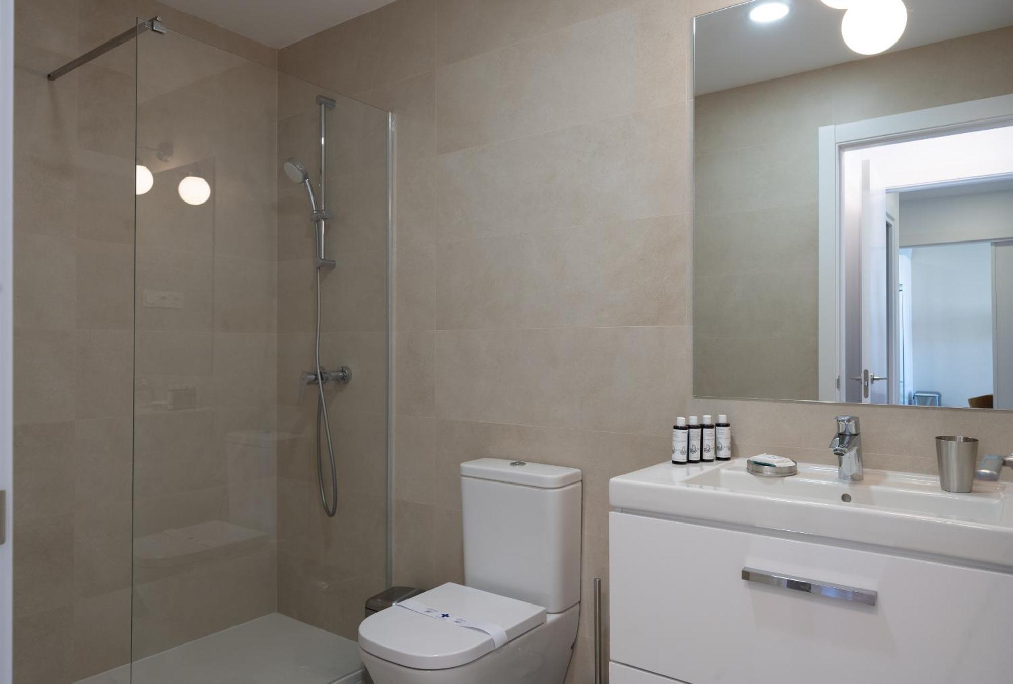 Xpce Urban 3 Malaga Skyline - Parking Free Apartment ภายนอก รูปภาพ