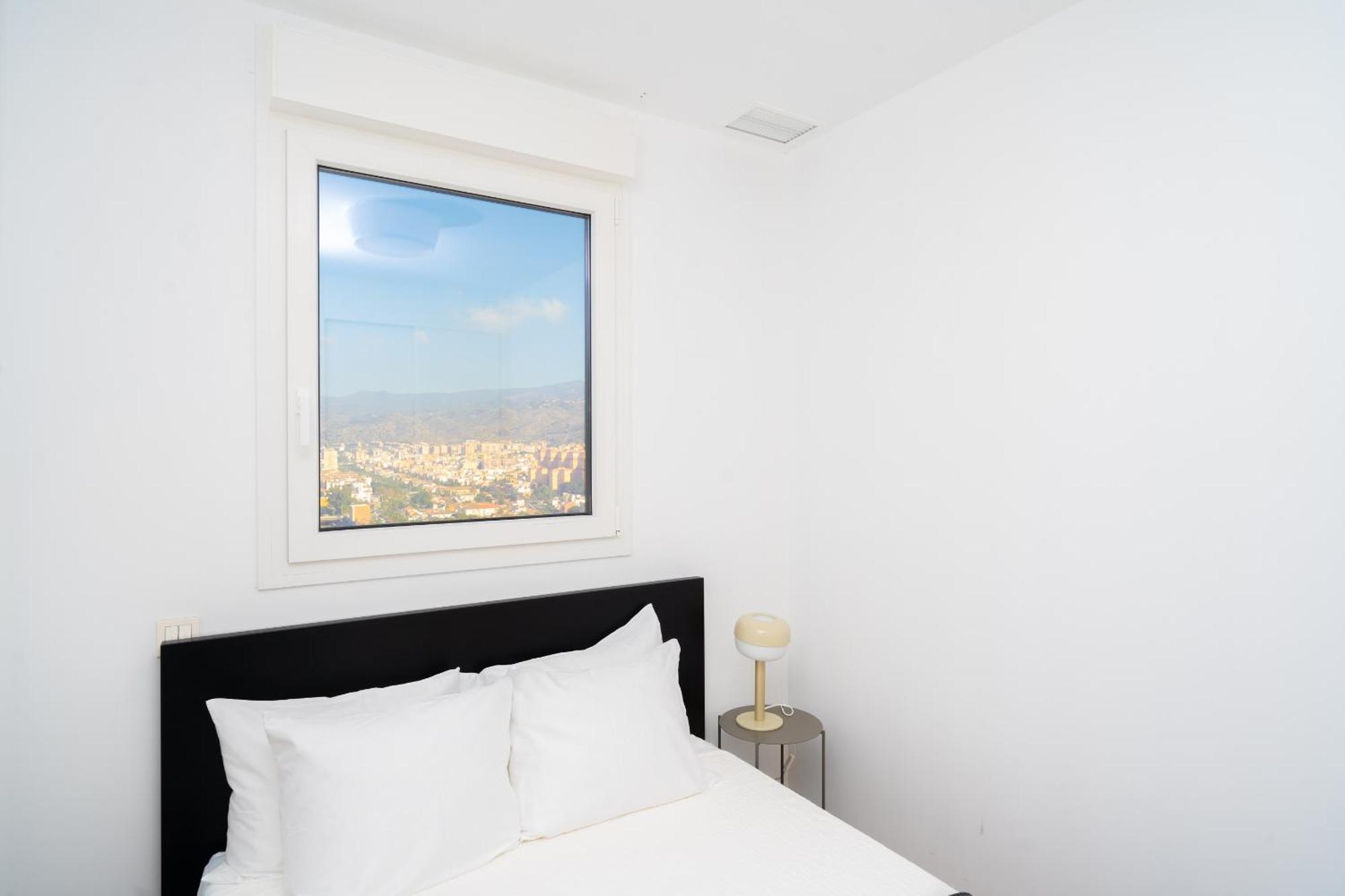 Xpce Urban 3 Malaga Skyline - Parking Free Apartment ภายนอก รูปภาพ