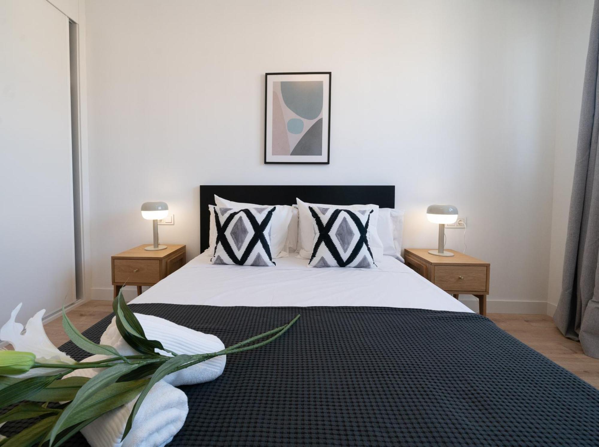 Xpce Urban 3 Malaga Skyline - Parking Free Apartment ภายนอก รูปภาพ