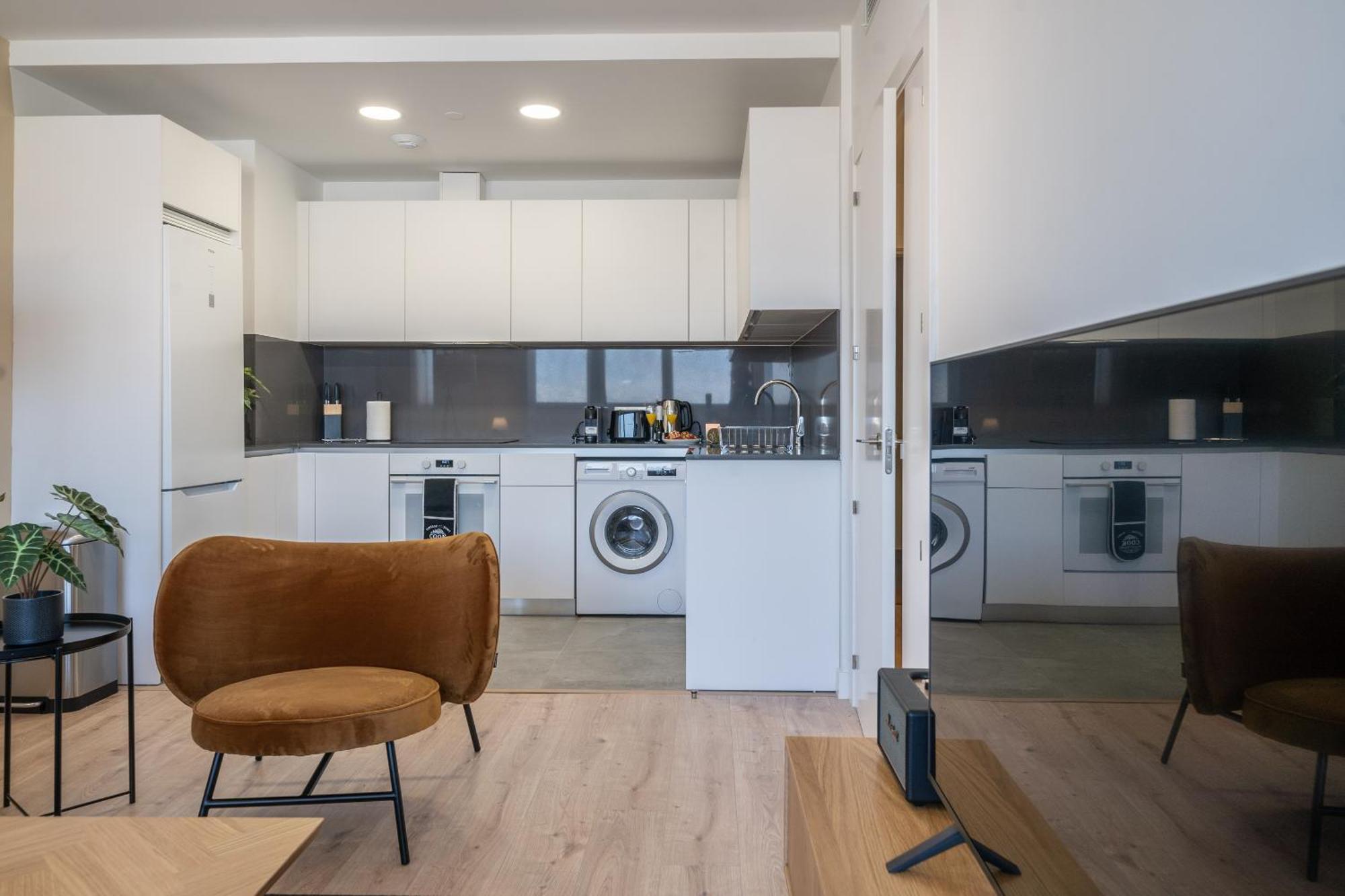 Xpce Urban 3 Malaga Skyline - Parking Free Apartment ภายนอก รูปภาพ