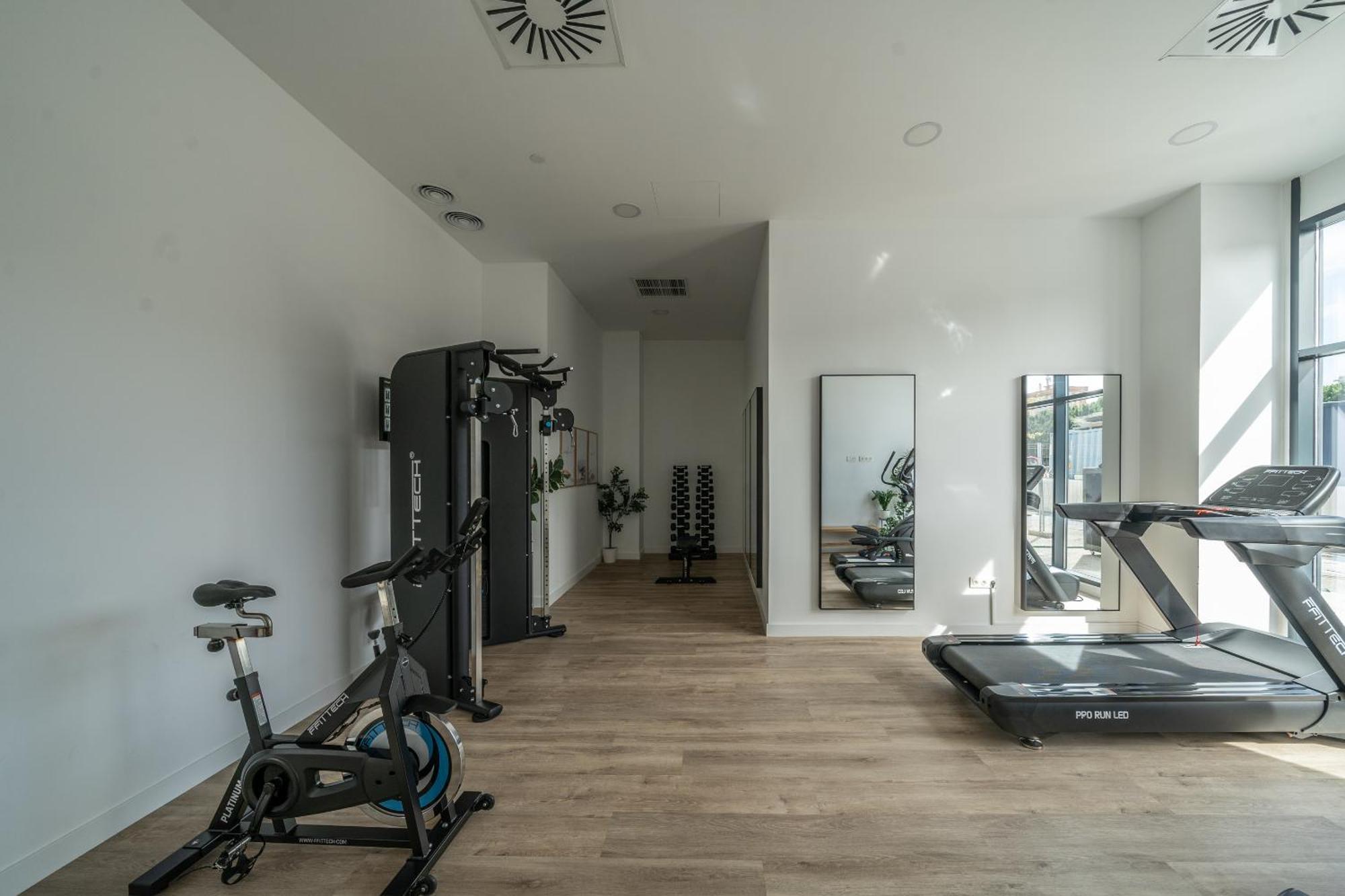 Xpce Urban 3 Malaga Skyline - Parking Free Apartment ภายนอก รูปภาพ